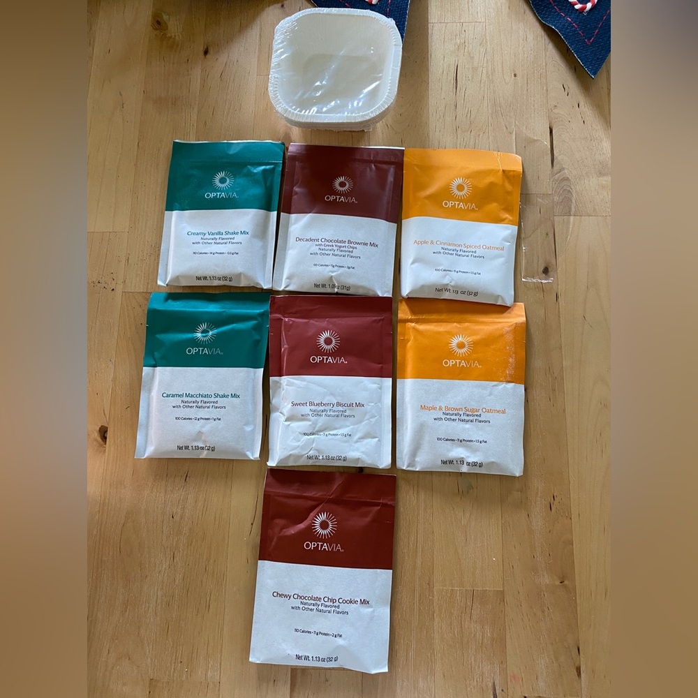 OPTAVIA food lot (45 items)